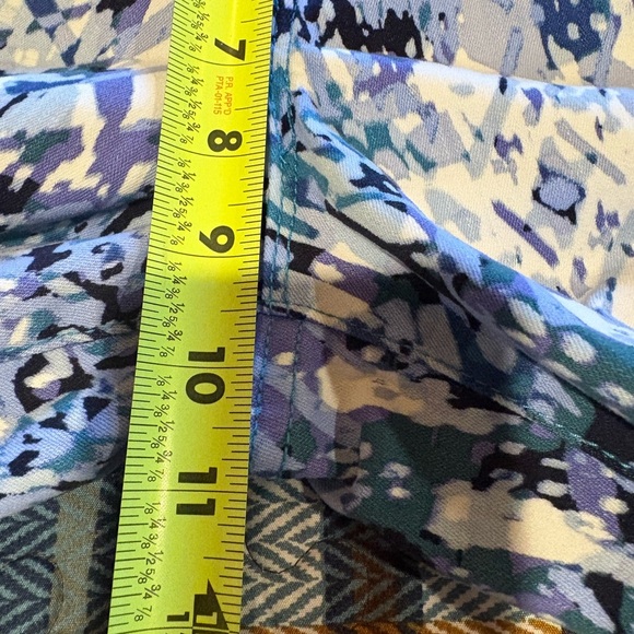 NINE WEST Chrystie Capri blue print pants size 8 women’s - Picture 9 of 10